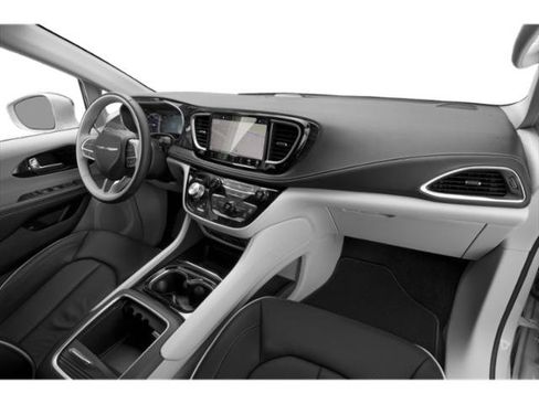 Used 2023 Chrysler Pacifica Touring-L FWD image 12