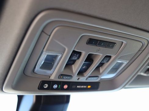 Used 2021 GMC Sierra 2500 Denali w/ Denali Ultimate Package image 26