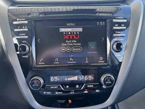 Used 2024 Nissan Murano SV w/ SV Midnight Edition Package image 10