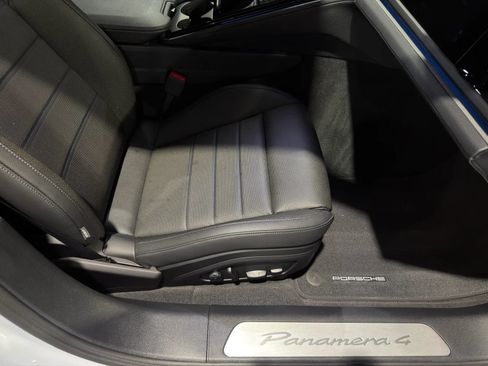 Used 2024 Porsche Panamera image 76