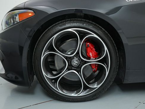 New 2025 Alfa Romeo Giulia w/ Veloce Package Rwd image 27