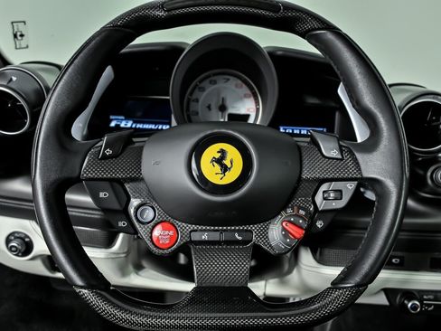 Used 2020 Ferrari F8 Tributo RWD image 28