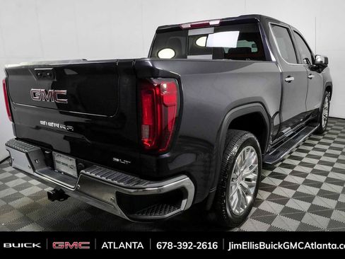 Used 2022 GMC Sierra 1500 SLT w/ SLT Premium Plus Package RWD image 3