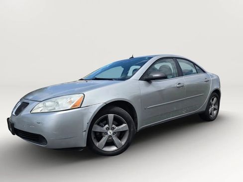 Used 2008 Pontiac G6 Sedan w/ G6 Preferred Package FWD image 2