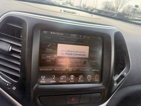 Used 2014 Jeep Cherokee Limited w/ Luxury Group image 18