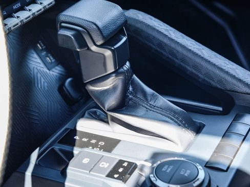 Certified 2025 Toyota Tacoma SR5 image 22