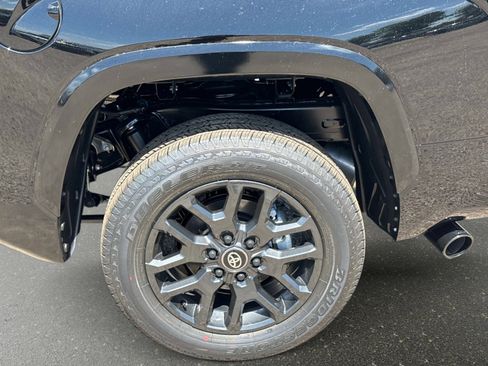 New 2026 Toyota Tundra Platinum AWD/4WD image 11