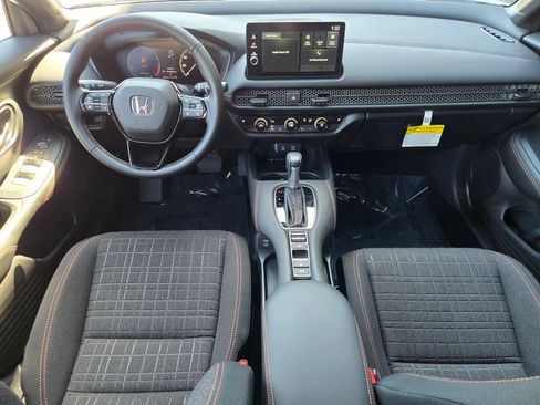 Used 2026 Honda HR-V Sport image 12
