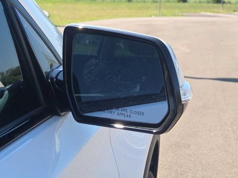 Used 2020 Chevrolet Traverse RS w/ LPO, Floor Liner Package FWD image 6