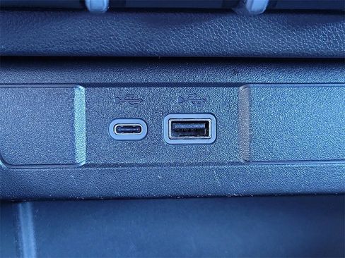 Used 2024 Chevrolet Colorado Trail Boss image 25