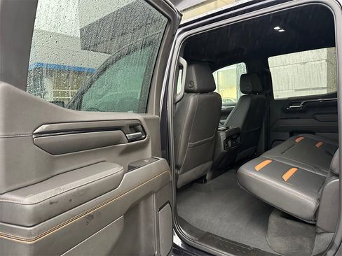 Used 2022 GMC Sierra 1500 AT4 w/ AT4 Premium Package image 17