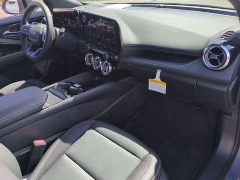 New 2026 Chevrolet Blazer EV LT image 28