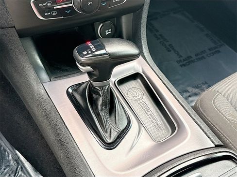 Used 2022 Dodge Charger SXT w/ Blacktop Package image 16