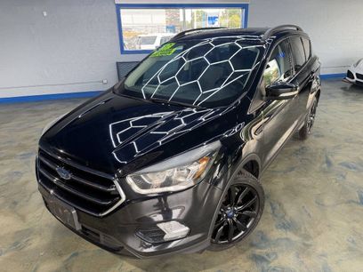 Used 2017 Ford Escape Titanium w/ Canadian Touring Package