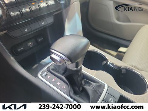 Used 2020 Kia Sportage EX FWD image 32