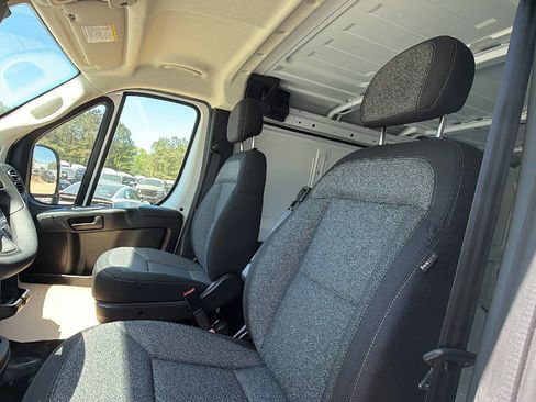 New 2026 RAM ProMaster 2500 w/ Convenience Group image 18