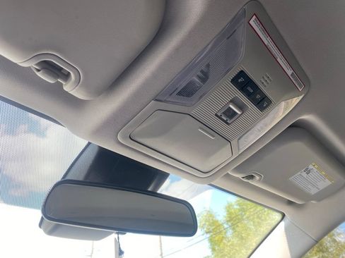 Used 2021 Toyota RAV4 LE FWD image 26