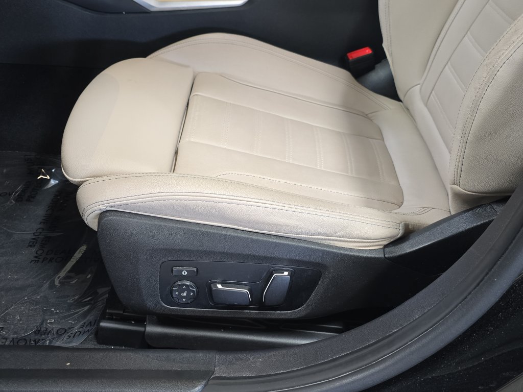 Certified 2025 BMW M340i w/ Premium Package RWD image 28