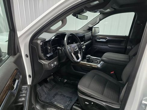 Used 2023 GMC Sierra 1500 Elevation image 16