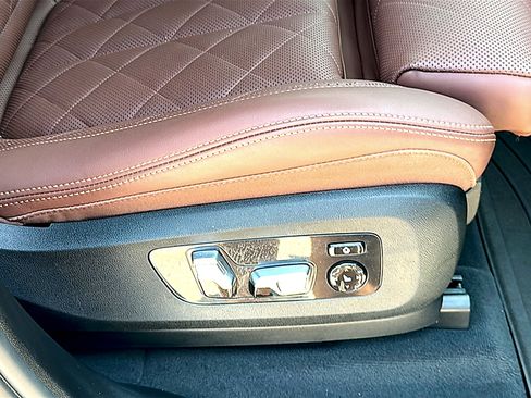 Used 2023 BMW X5 xDrive40i w/ Luxury Seating Package AWD/4WD image 28