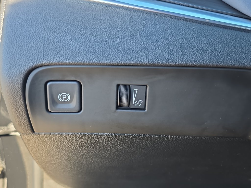 Used 2024 Buick Enclave Essence w/ Experience Buick Package AWD/4WD image 28