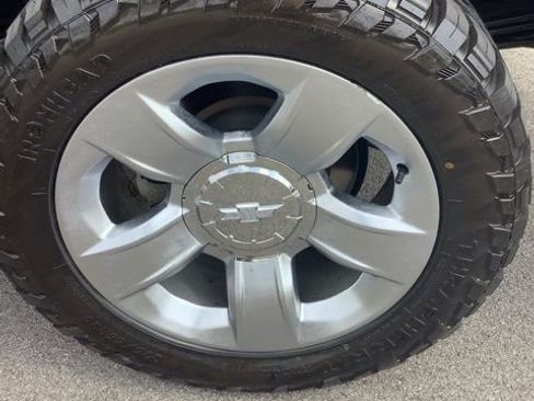 Used 2018 Chevrolet Silverado 1500 LT w/ LT Eassist Package image 34