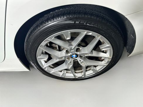 Used 2025 BMW 330i Sedan RWD image 11