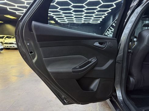 Used 2015 Ford Focus ST w/ Equipment Group 402A image 18