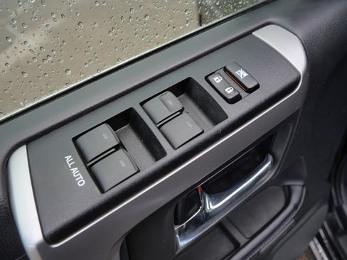 Certified 2022 Toyota 4Runner Limited AWD/4WD image 19