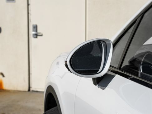 Used 2020 Porsche Cayenne image 39