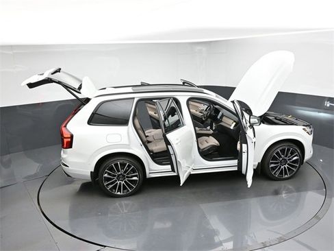 New 2026 Volvo XC90 B6 Ultra w/ Lounge Package image 50