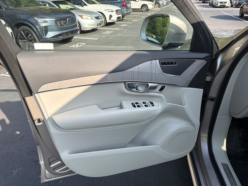 Certified 2024 Volvo XC90 T8 Plus w/ Protection Package AWD/4WD image 14