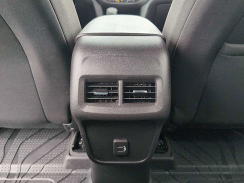Used 2024 Chevrolet Equinox LT w/ LPO, Floor Liner Package FWD image 23