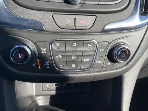 Used 2024 Chevrolet Equinox LT image 49