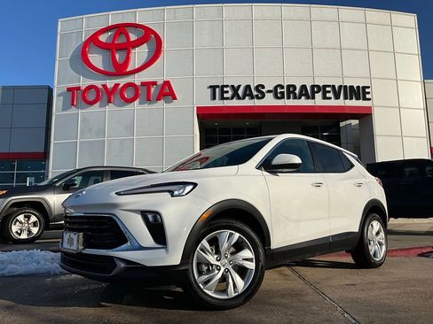 Used 2025 Buick Encore GX Preferred image 2