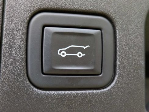 Used 2023 Cadillac XT4 Sport FWD image 14