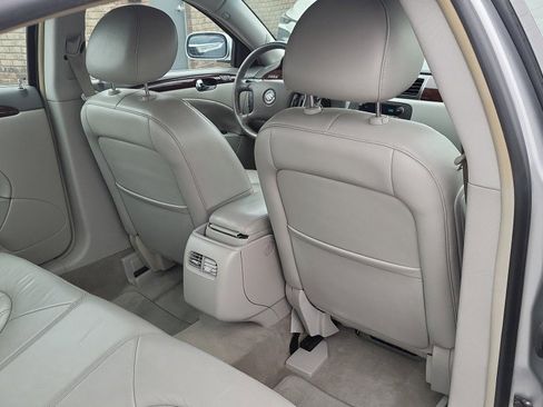 Used 2010 Buick Lucerne CXL w/ Driver Confidence Package image 18