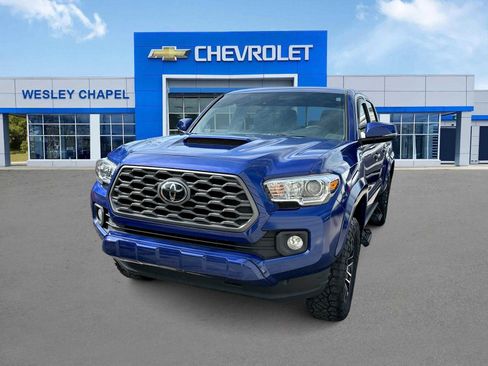 Used 2023 Toyota Tacoma TRD Sport image 1
