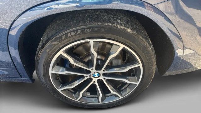 Used 2021 BMW X4 M40i w/ Executive Package AWD/4WD image 6