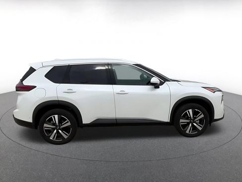 Used 2026 Nissan Rogue SL AWD/4WD image 13
