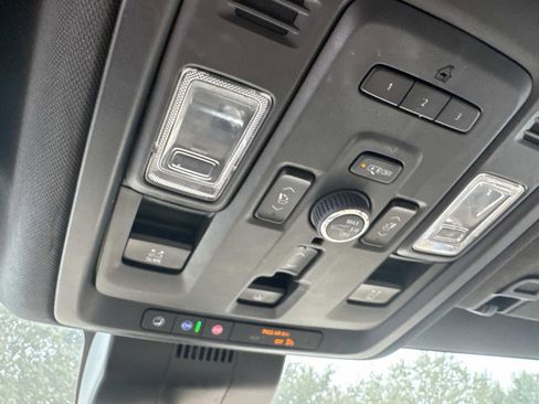 Used 2023 Chevrolet Tahoe Premier image 26