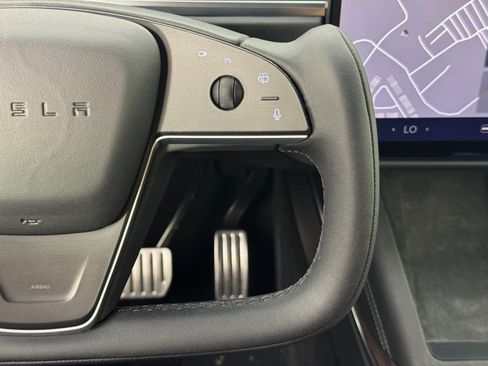 Used 2022 Tesla Model X image 20