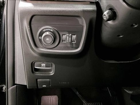 Used 2023 Jeep Grand Cherokee Limited w/ Luxury Tech Group II AWD/4WD image 48