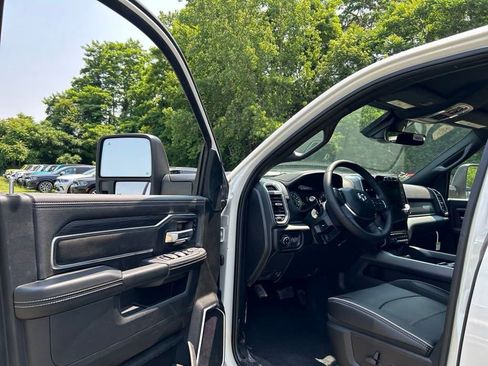 Used 2024 RAM 2500 Laramie w/ Sport Appearance Package image 31