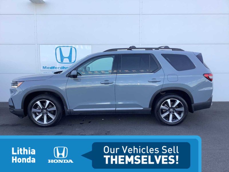 Certified 2024 Honda Pilot Elite image 1