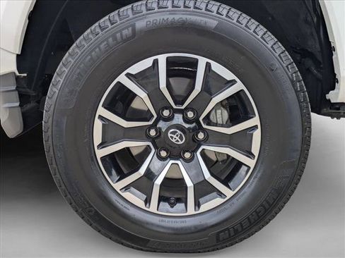 Used 2021 Toyota Tacoma TRD Sport w/ Technology Package RWD image 23