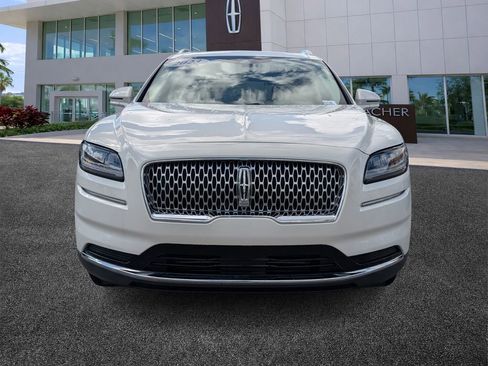 Used 2023 Lincoln Nautilus Reserve image 2