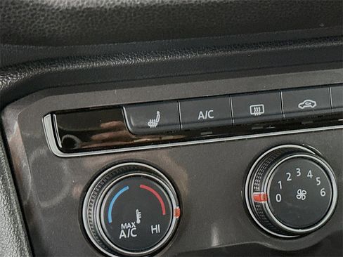 Used 2024 Volkswagen Tiguan Wolfsburg Edition image 28