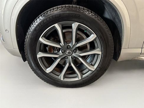 Used 2017 Volvo XC90 T6 Momentum w/ Vision Package AWD/4WD image 31