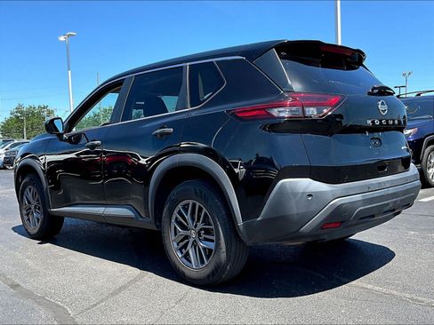 Used 2021 Nissan Rogue S AWD/4WD image 4